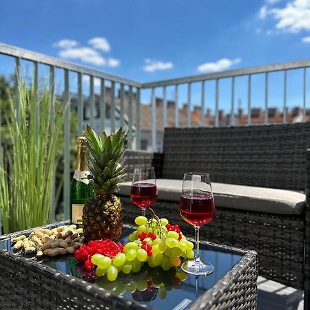 New Apartment With Spacious Balcony 18 Viena Exterior foto