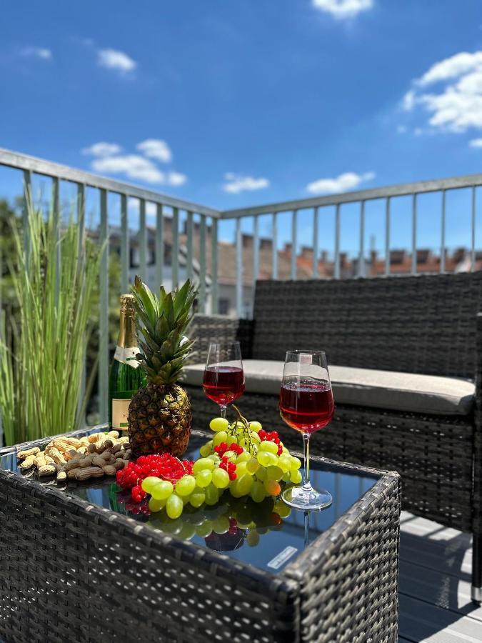 New Apartment With Spacious Balcony 18 Viena Exterior foto