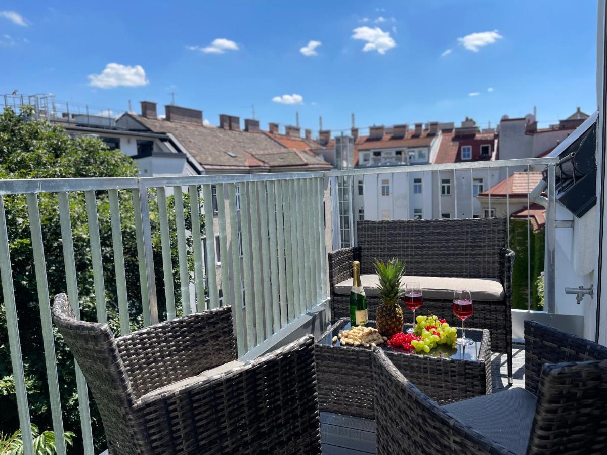 New Apartment With Spacious Balcony 18 Viena Exterior foto
